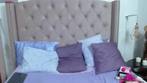 scarlettbooty online show from 11, 3, 2025