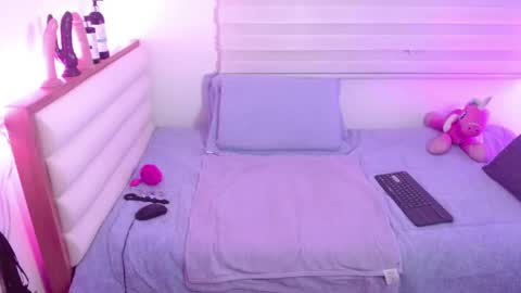 scarlettbooty online show from 25, 4, 2026