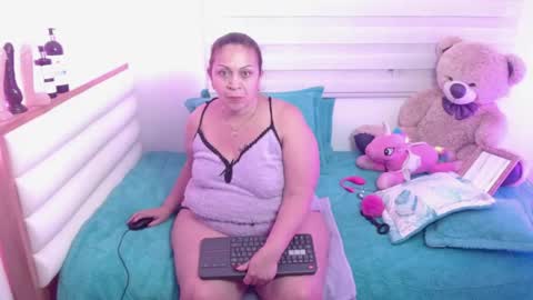 Snapshot of scarlettbooty chatting on 6, 5, 2026 scarlettbooty online show from 6, 5, 2026