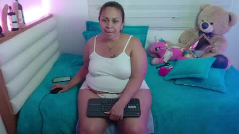 Snapshot of scarlettbooty chatting on 7, 5, 2026 scarlettbooty online show from 7, 5, 2026