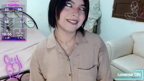 Snapshot of scarlette_mason_1 chatting on 20, 10, 2025 KARLA online show from 20, 10, 2025