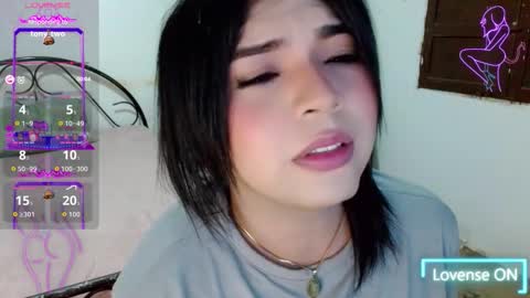 Snapshot of scarlette_mason_1 chatting on 30, 10, 2025 KARLA online show from 30, 10, 2025