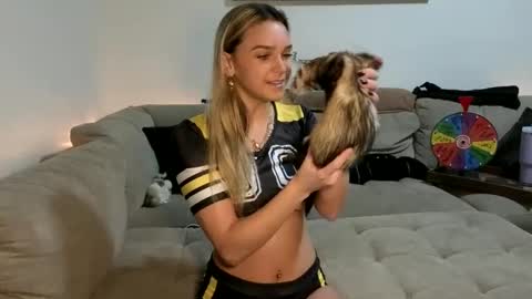 Scarlett online show from 26, 10, 2025