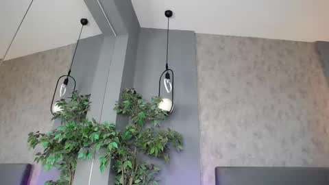 scarlettjakobs online show from 7, 3, 2026