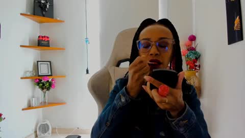 Snapshot of scarlettmalbec chatting on 12, 1, 2025 Scarlett online show from 12, 1, 2025