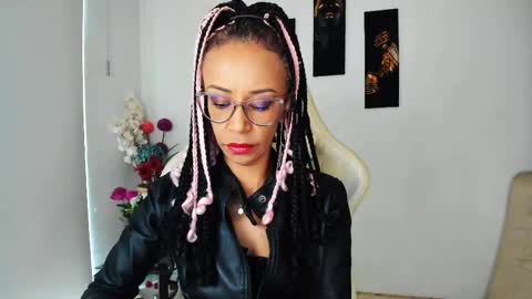 Snapshot of scarlettmalbec chatting on 12, 2, 2025 Scarlett online show from 12, 2, 2025