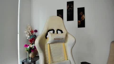 Snapshot of scarlettmalbec chatting on 13, 2, 2025 Scarlett online show from 13, 2, 2025