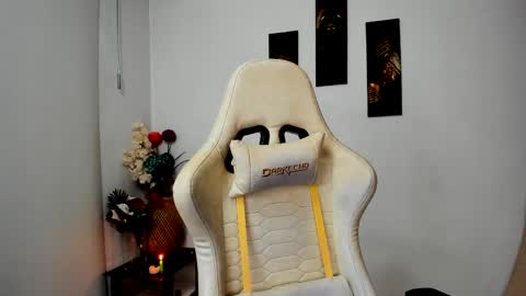 Snapshot of scarlettmalbec chatting on 27, 2, 2025 Scarlett online show from 27, 2, 2025