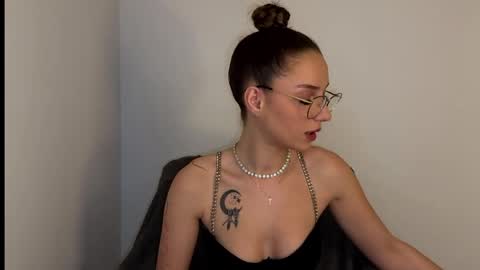 ScarlettSmithz online show from 7, 4, 2026