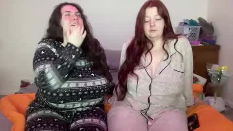 Snapshot of scarletttsinner chatting on 16, 1, 2026 scarletttsinner online show from 16, 1, 2026