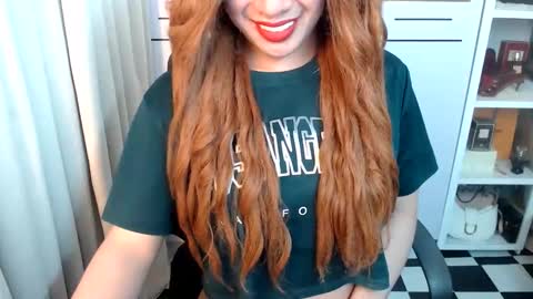 Queen Scarlet online show from 4, 3, 2026