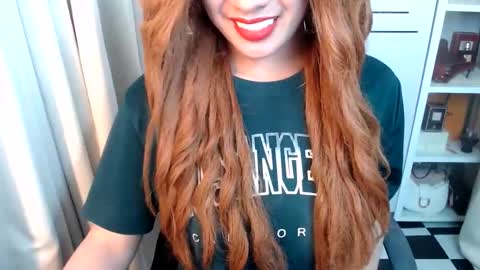 Queen Scarlet online show from 6, 3, 2026