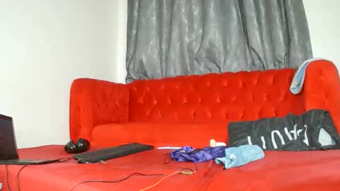 scentedfriction online show from 3, 2, 2026