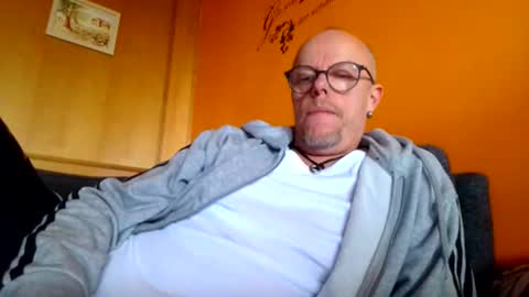 schmuhbaer1 online show from 15, 10, 2025