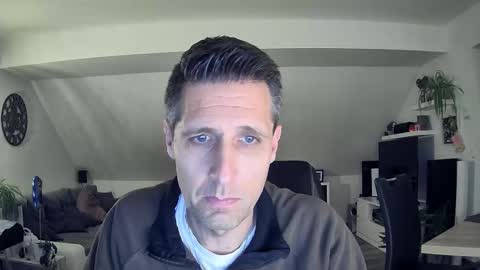 Dildomen online show from 10, 2, 2026