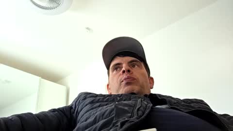 schosch01 online show from 16, 3, 2026