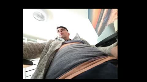 schosch01 online show from 24, 4, 2026