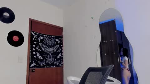 Snapshot of scorpiogyal chatting on 3, 12, 2025 Goddess online show from 3, 12, 2025