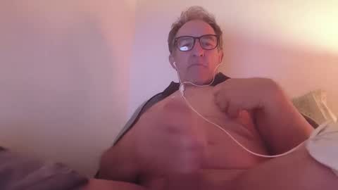 Snapshot of scotchwhieskie chatting on 14, 5, 2026 scotchwhieskie online show from 14, 5, 2026