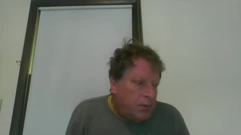 Snapshot of scottpbi52 chatting on 17, 5, 2026 scottpbi52 online show from 17, 5, 2026