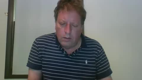 Snapshot of scottpbi52 chatting on 21, 5, 2026 scottpbi52 online show from 21, 5, 2026