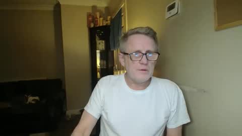 Snapshot of scottsman214 chatting on 26, 3, 2026 James online show from 26, 3, 2026