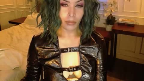 Snapshot of screendoll chatting on 18, 1, 2025 screendoll online show from 18, 1, 2025