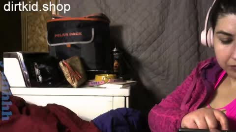 Danni online show from 6, 3, 2025