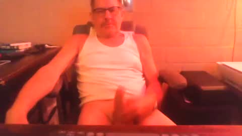 eating pussy  sucking dick online show from 4, 5, 2026