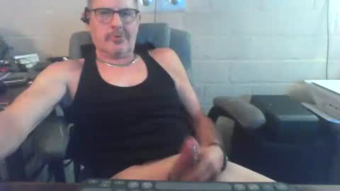 eating pussy  sucking dick online show from 18, 5, 2026