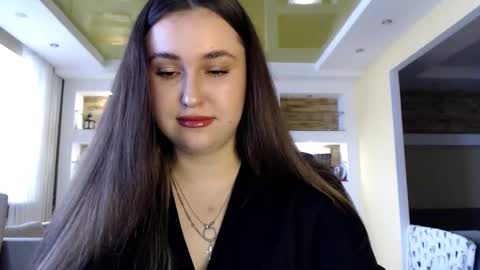 Elizabeth  online show from 15, 2, 2025