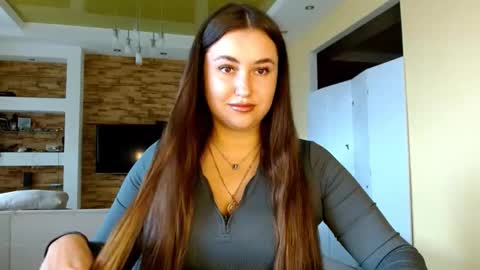 Elizabeth  online show from 4, 11, 2025