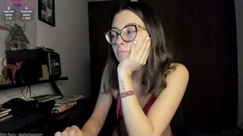 Aria Independent model online show from 7, 10, 2025