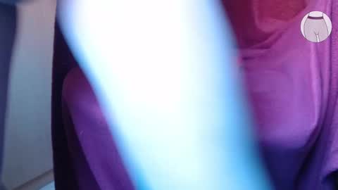 seamlessly online show from 9, 3, 2025