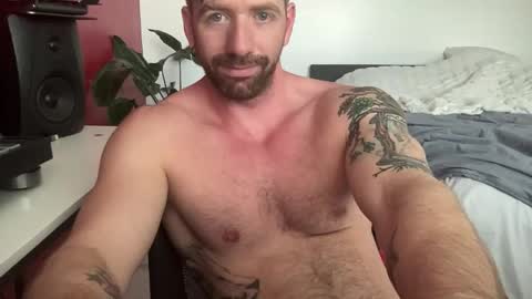 Snapshot of seanbluexxx chatting on 16, 11, 2025 Sean Blue online show from 16, 11, 2025