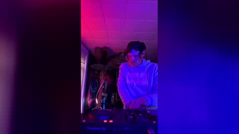 seanplushouse online show from 5, 3, 2026