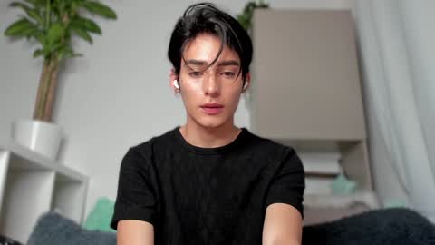 Snapshot of sebas_rosse chatting on 11, 1, 2025 sebastian online show from 11, 1, 2025