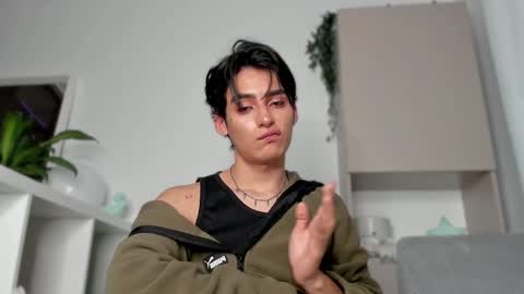 Snapshot of sebas_rosse chatting on 15, 2, 2025 sebastian online show from 15, 2, 2025