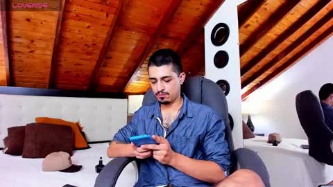 Sebastian Berne online show from 7, 3, 2025