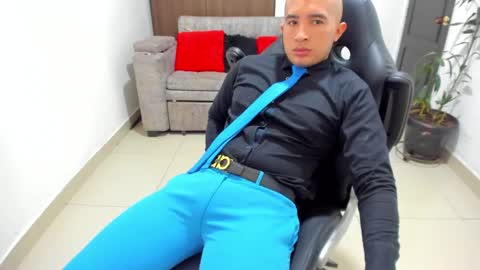 juan  sebastian online show from 28, 1, 2025