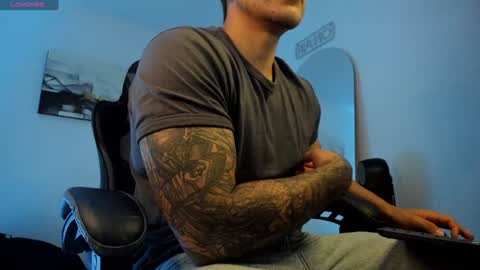 Lucian Sinclair online show from 17, 1, 2025