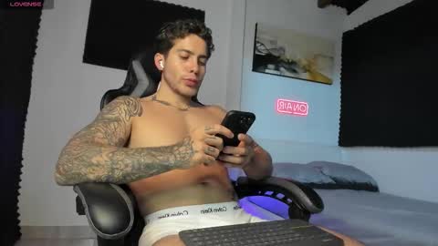 Lucian Sinclair online show from 2, 11, 2025