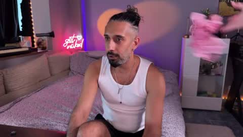 Snapshot of secret_lovers1 chatting on 15, 6, 2026 Secret Lovers online show from 15, 6, 2026