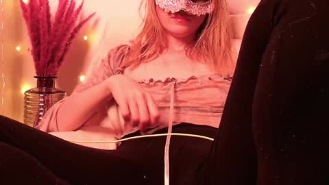 Snapshot of secretanni chatting on 2, 1, 2025 Anni online show from 2, 1, 2025