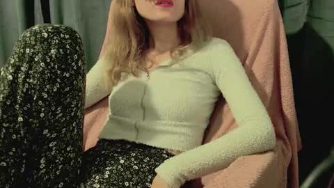 Snapshot of secretanni chatting on 14, 10, 2025 Anni online show from 14, 10, 2025