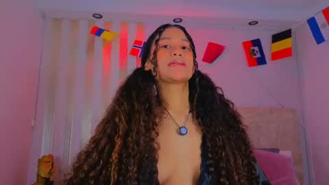 secretestrell online show from 29, 6, 2026