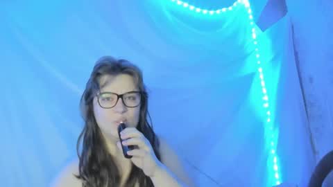 seductive_she_wolf online show from 17, 5, 2026