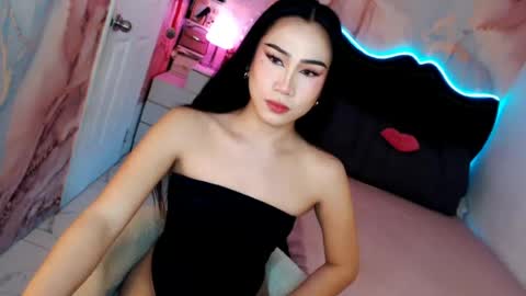 Snapshot of seductive_vana chatting on 7, 8, 2026 Vanessa online show from 7, 8, 2026