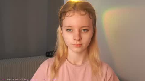 See Its honey bunny  im Lana online show from 21, 7, 2026