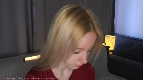 See Its honey bunny  im Lana online show from 22, 7, 2026